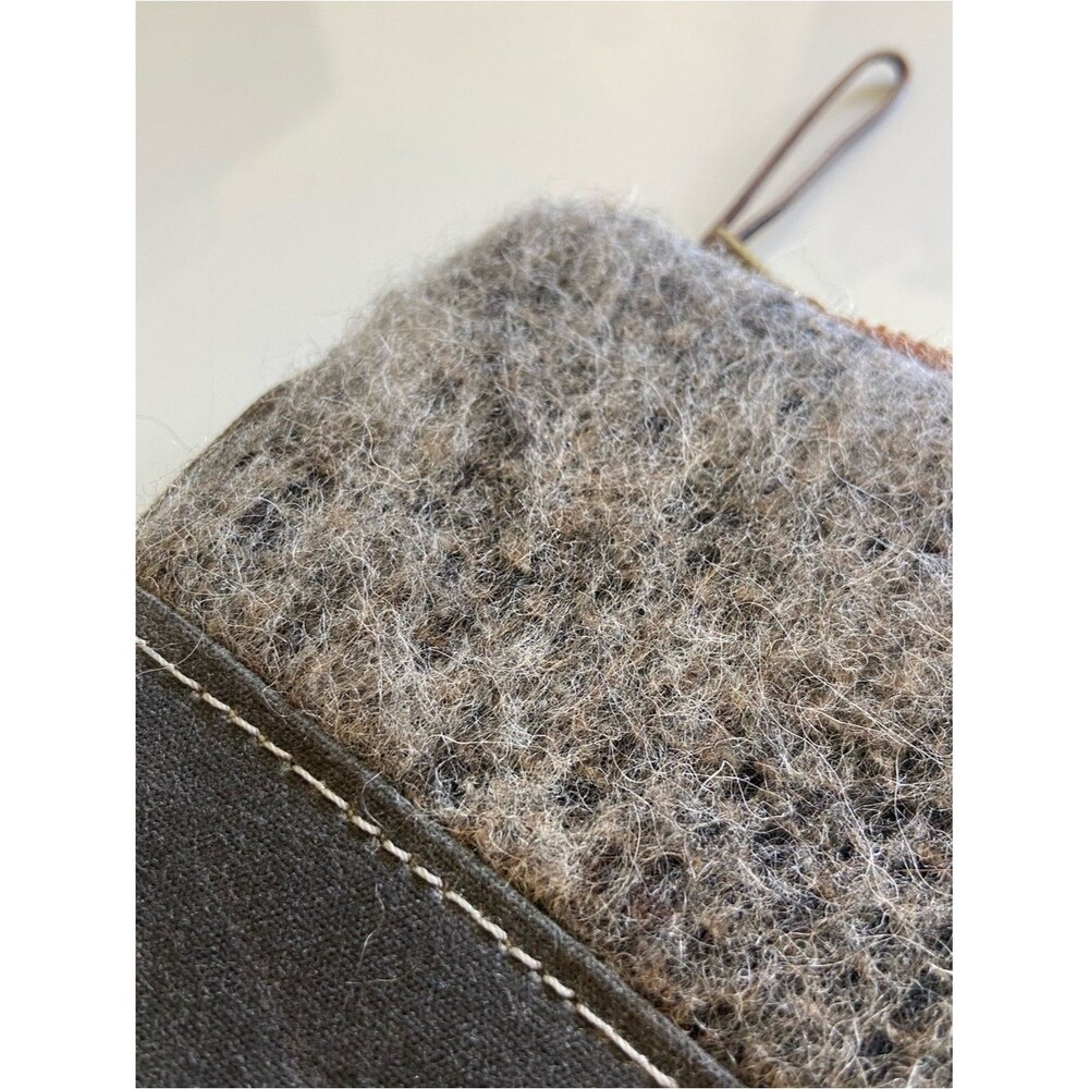 NWT Womens Wool Wristlet Leather Land and Kamp NWT Wallet Purse Bag - Picture 9 of 11